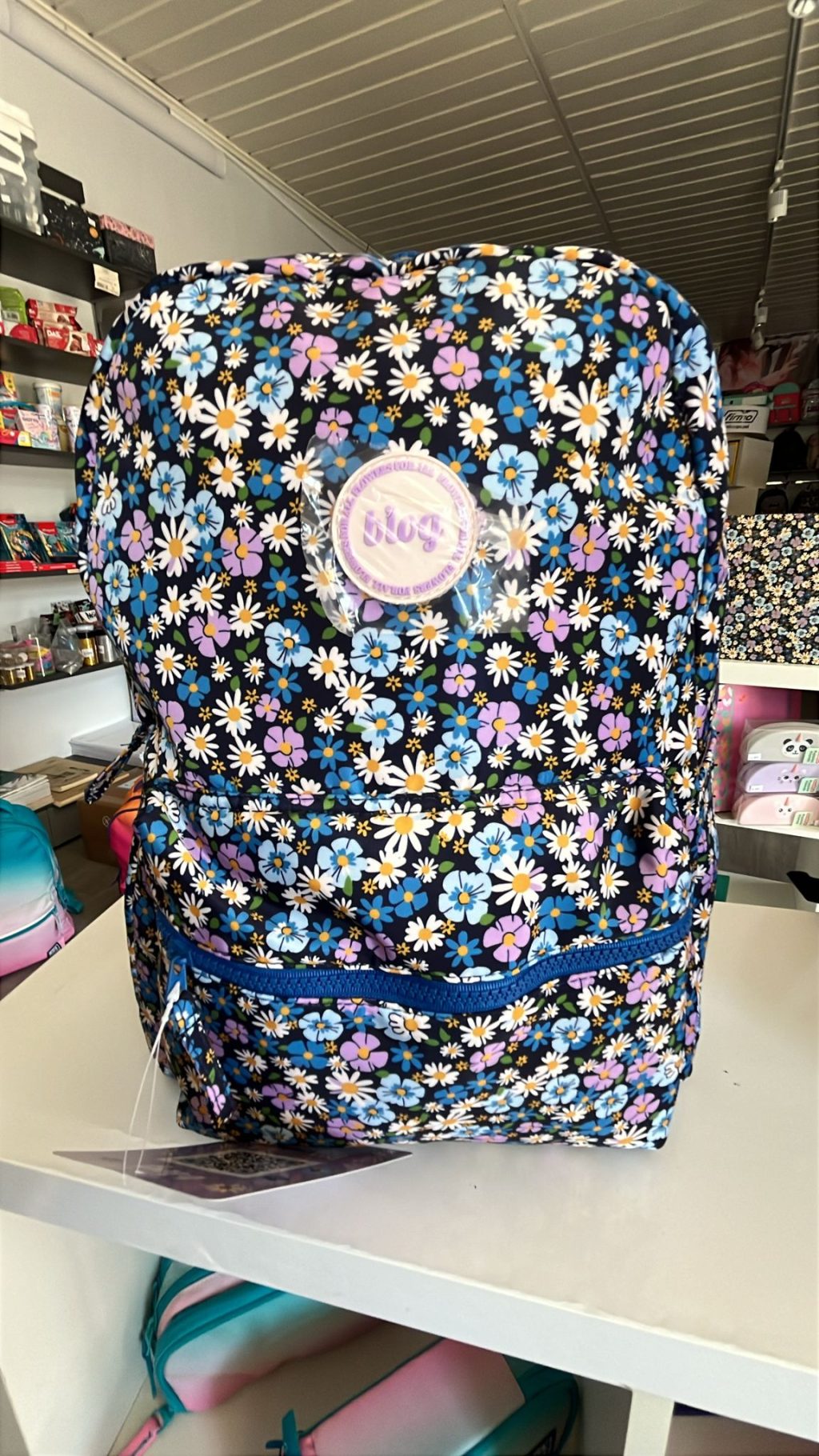 Mochila com Flores – Marca Blog